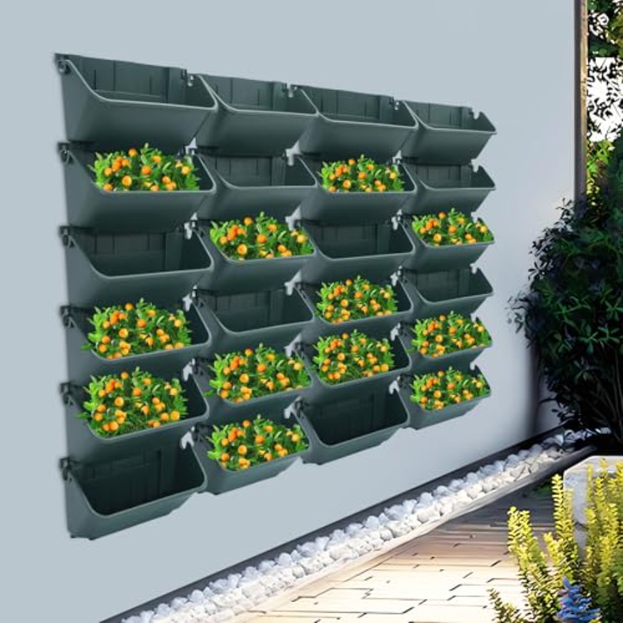 Vertical Planter - กระถางปลูกต้นไม้แนวตั้งสำหรับใช้ในระเบียงและลานบ้าน ผลิตจากพลาสติกที่ทนทาน สีดำ สามารถใส่กระถางได้ 24 ใบ